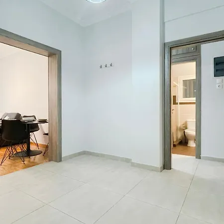 Kodrigktonos Central 77Sqm Apt In Viktoria Athens Exterior photo