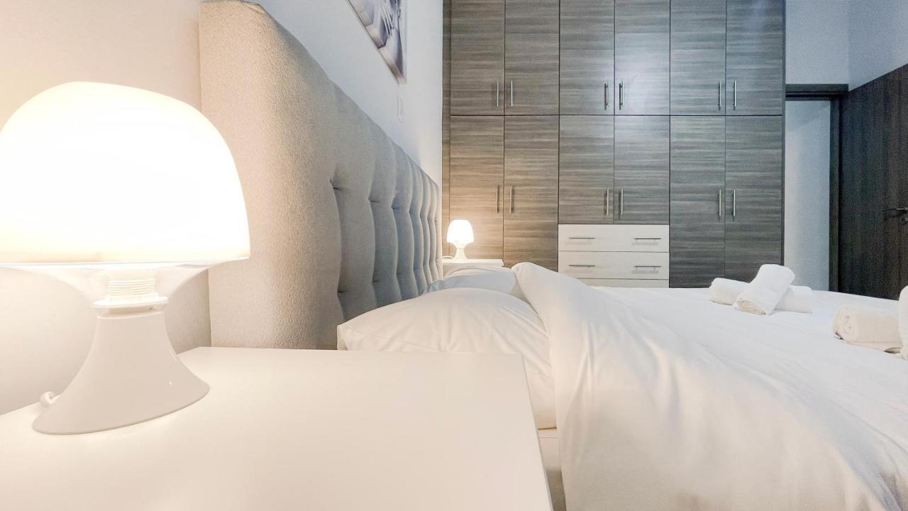Kodrigktonos 77sqm In Viktoria *