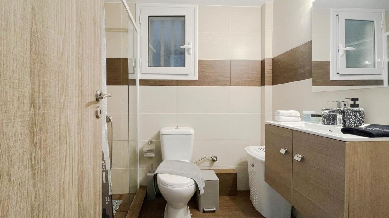 Kodrigktonos 77sqm In Viktoria * Athens